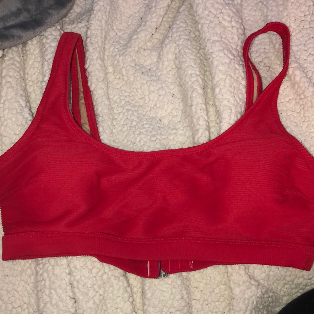 Cute ribbed red bikini top